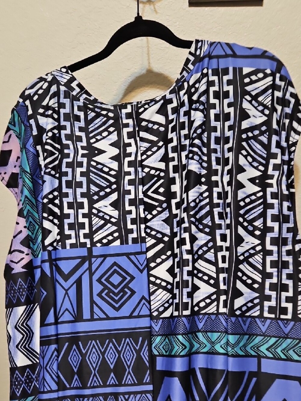 Reborn Blue Patterned V-Neck Maxi Dress with Pink Accents - Picture 6 of 8